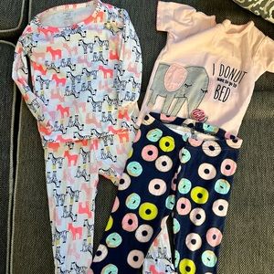 Simple Joy’s by Carter’s pajama bundle 18 months